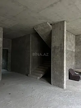Satılır 5 otaqlı həyət evi 270 m²