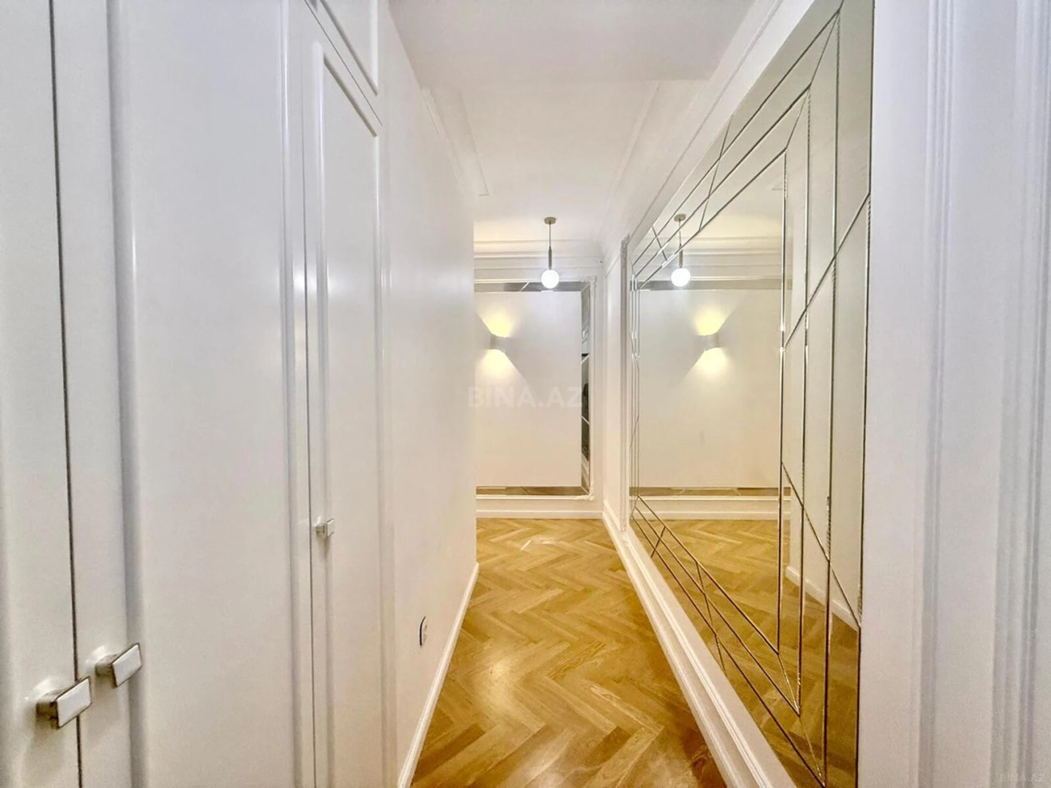 Satılır 3 otaqlı mənzil 110 m²