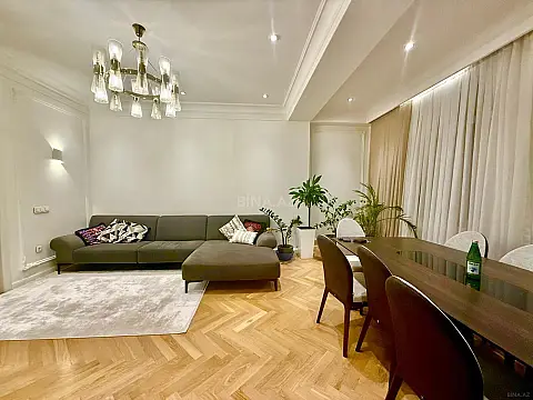 Satılır 3 otaqlı mənzil 110 m²