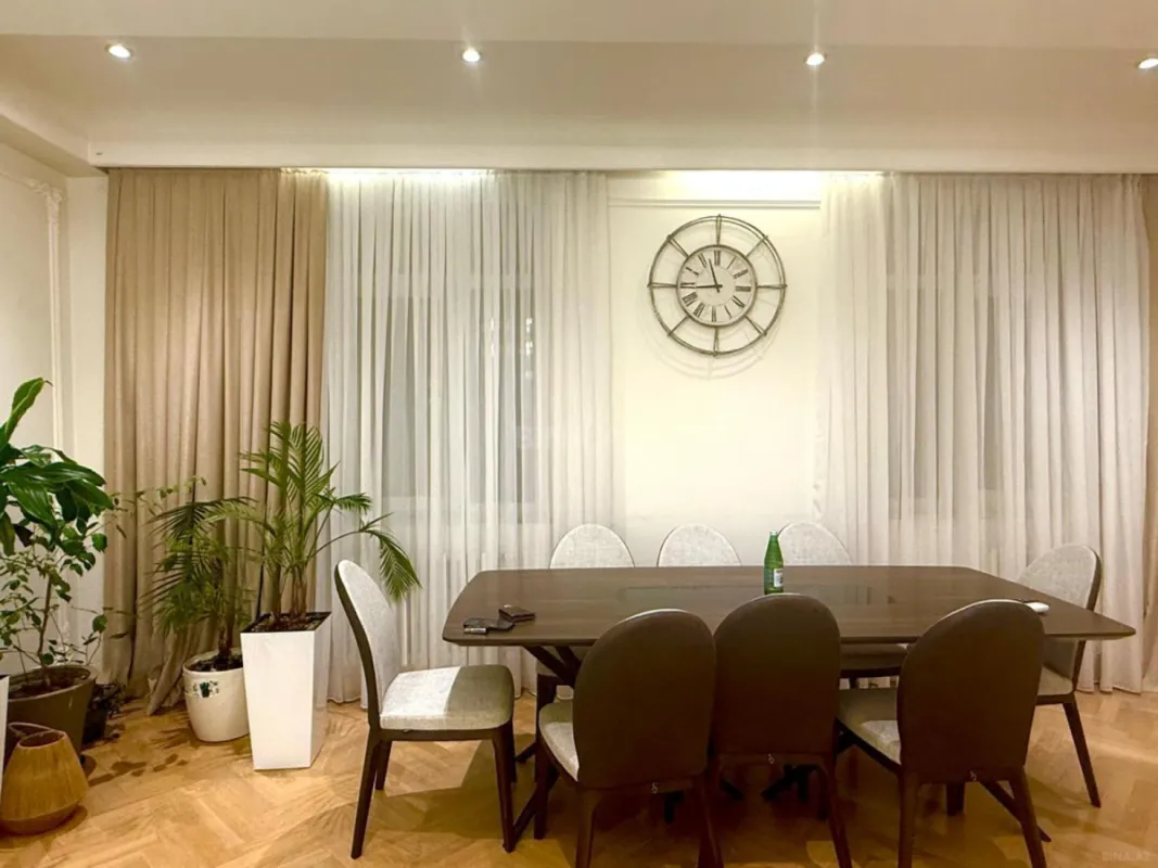 Satılır 3 otaqlı mənzil 110 m²