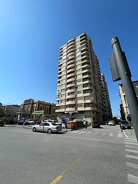 Satılır 4 otaqlı mənzil 184 m² — Bakı, Nərimanov 4 otaq 184.00 m²