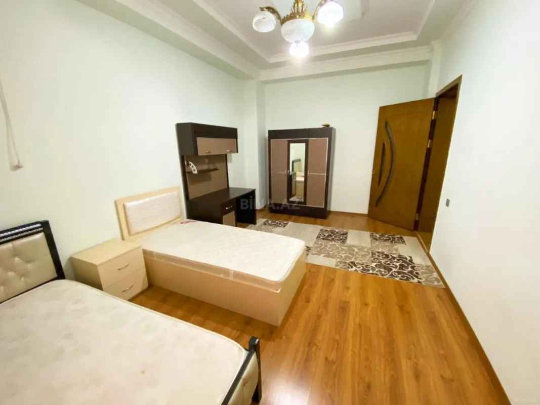 Kirayə verilir 4 otaqlı mənzil 210 m²