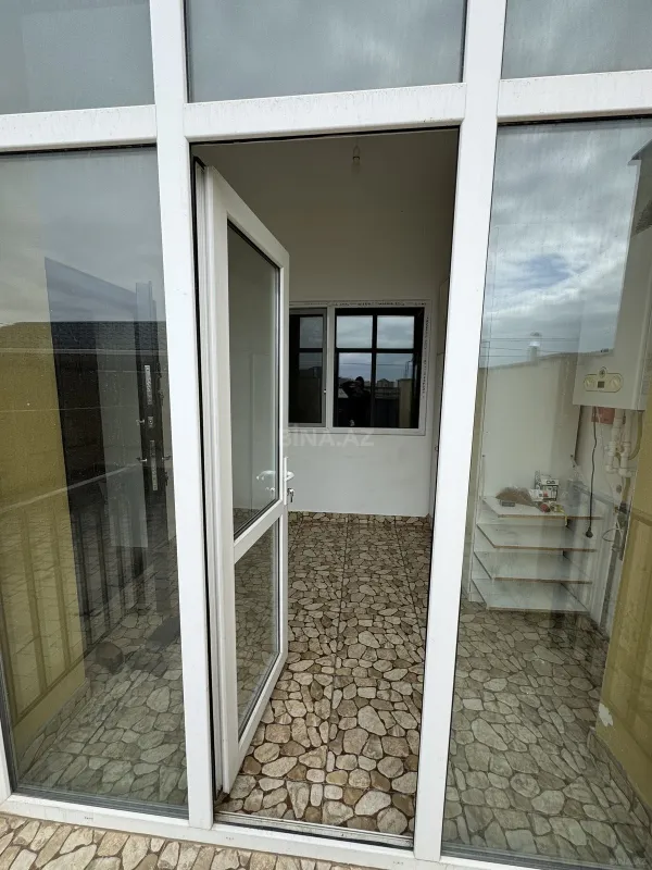 Kirayə verilir 4 otaqlı həyət evi 200 m²