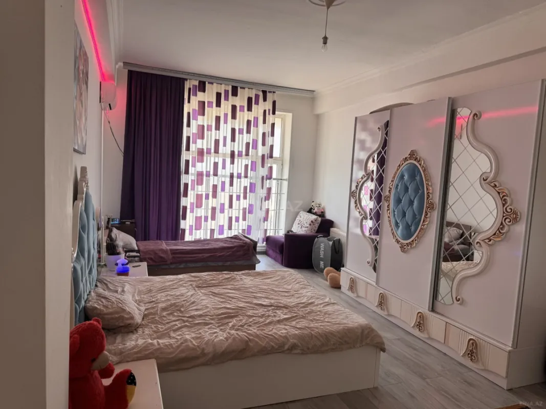 Kirayə verilir 2 otaqlı mənzil 120 m²