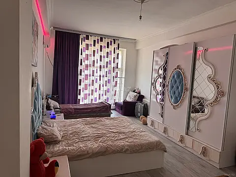 Kirayə verilir 2 otaqlı mənzil 120 m²