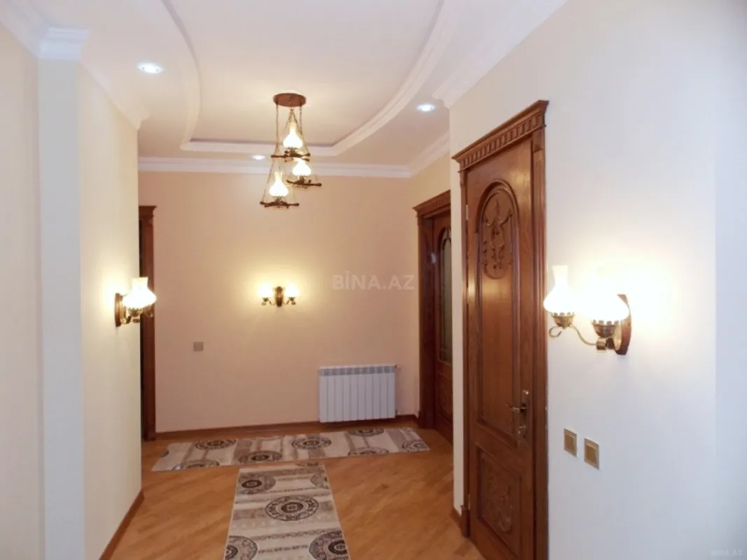 Kirayə verilir 3 otaqlı mənzil 135 m²