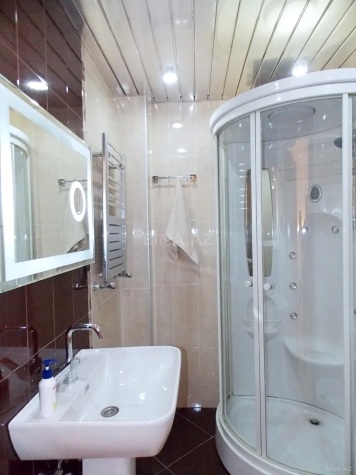 Kirayə verilir 3 otaqlı mənzil 135 m²
