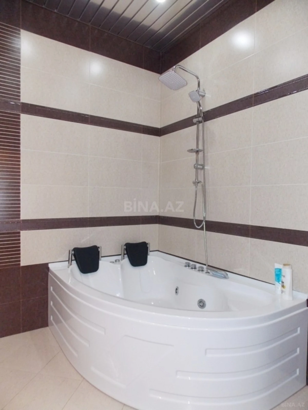 Kirayə verilir 3 otaqlı mənzil 135 m²