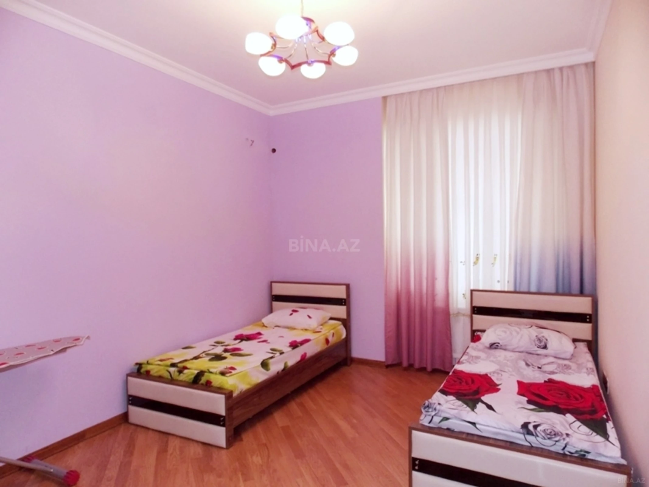 Kirayə verilir 3 otaqlı mənzil 135 m²