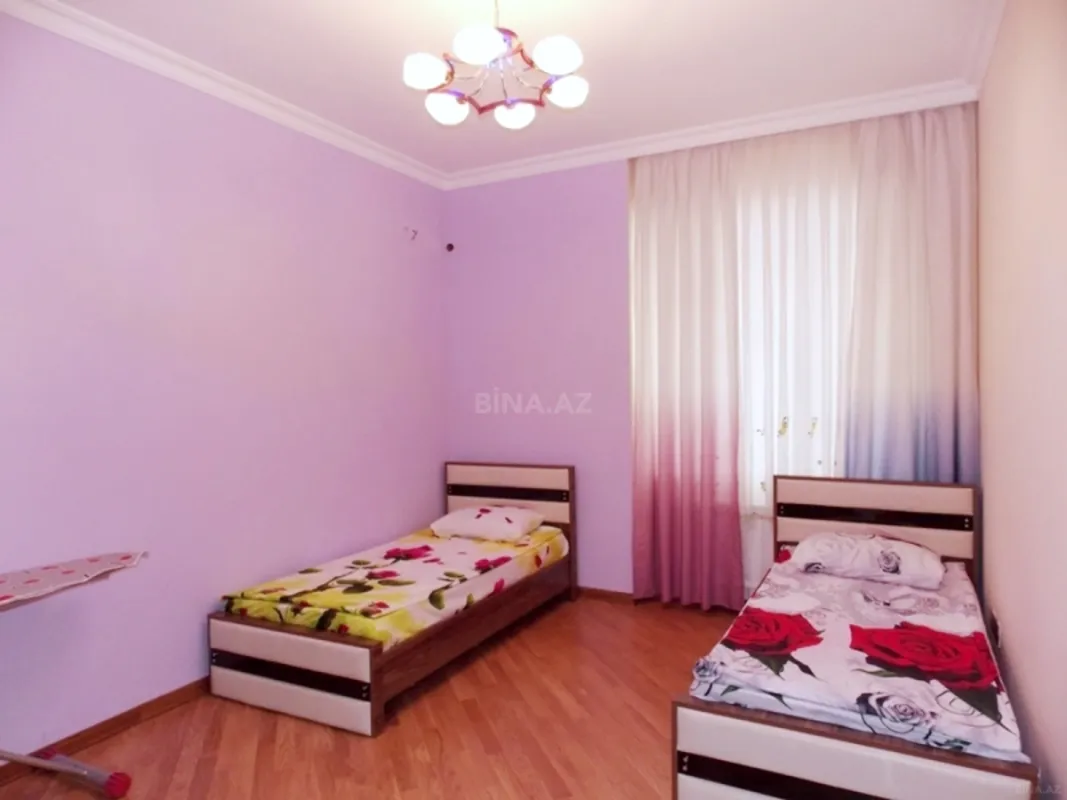 Kirayə verilir 3 otaqlı mənzil 135 m²