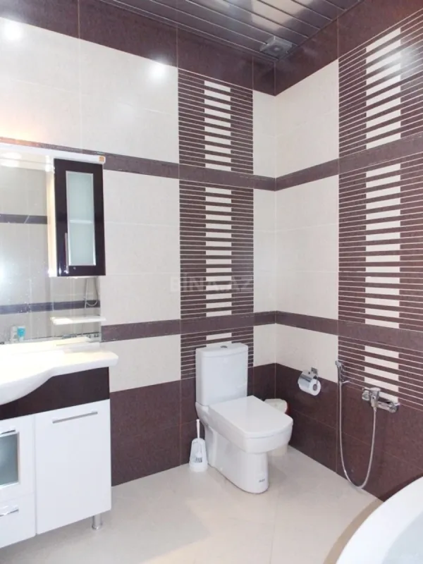 Kirayə verilir 3 otaqlı mənzil 135 m²