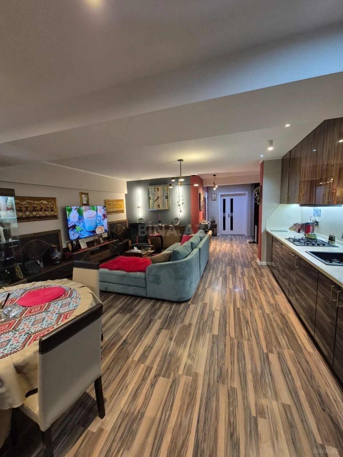 Satılır 2 otaqlı mənzil 85 m²