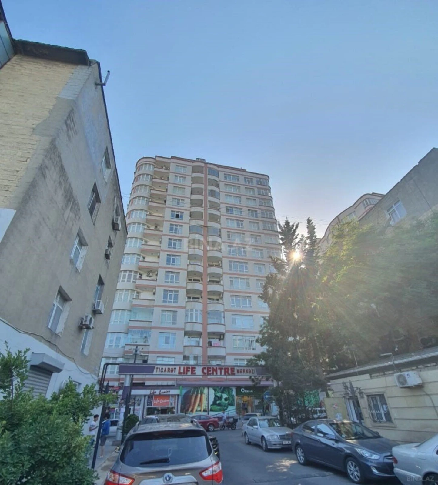 Kirayə verilir 4 otaqlı mənzil 163 m²