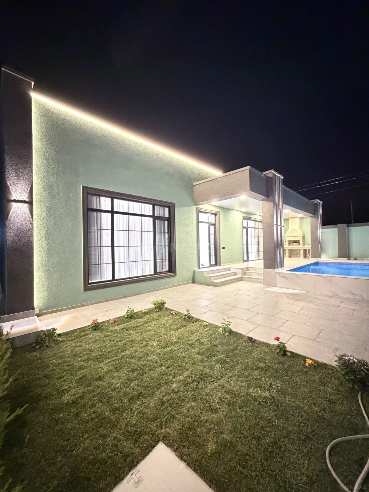 Satılır 4 otaqlı həyət evi 150 m²