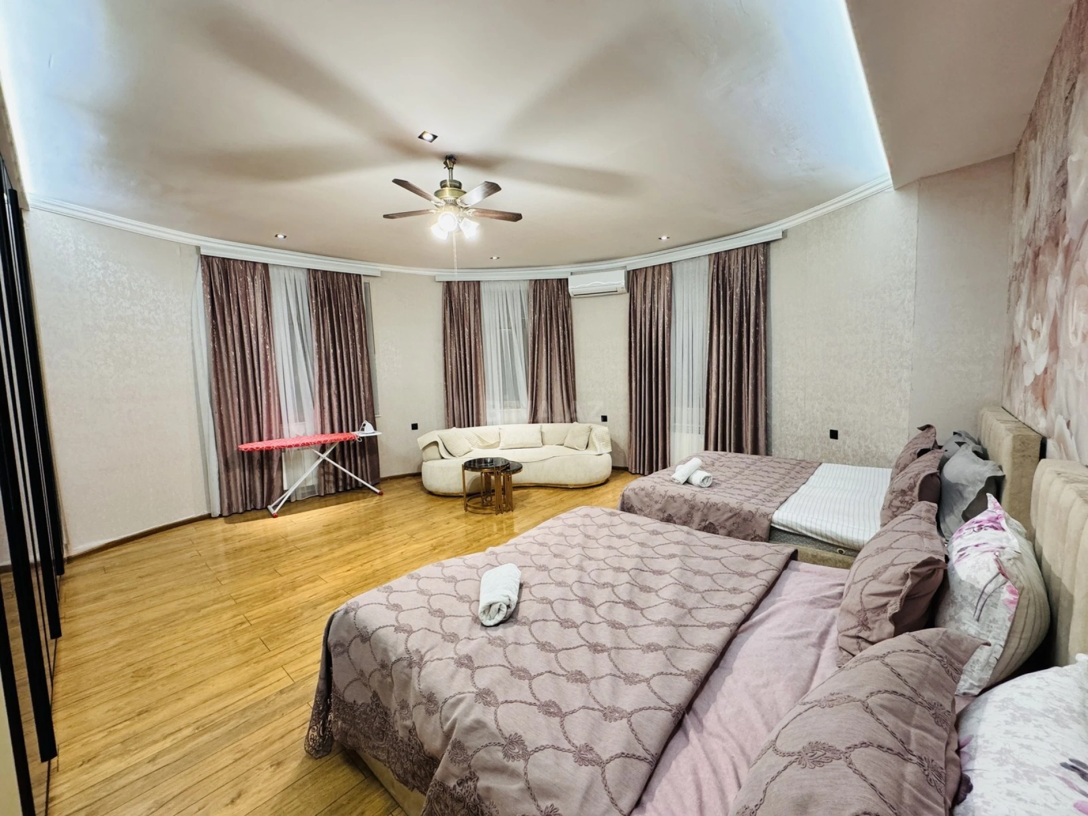 Kirayə verilir 3 otaqlı mənzil 135 m²