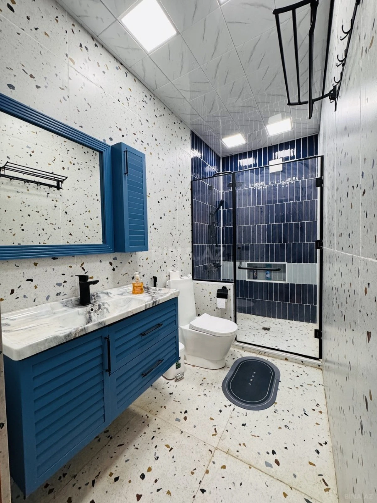 Kirayə verilir 3 otaqlı mənzil 135 m²