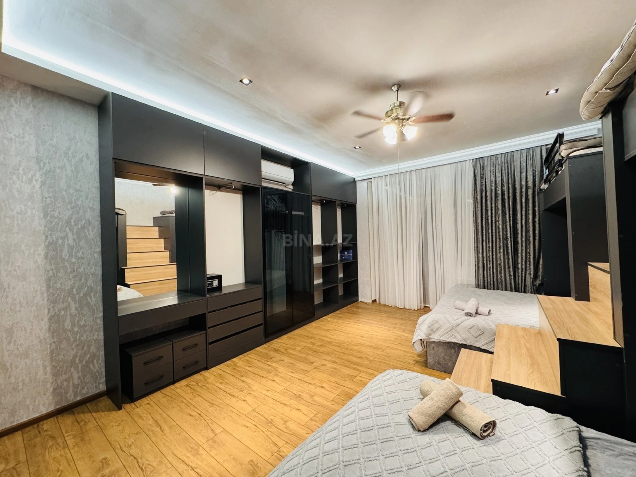 Kirayə verilir 3 otaqlı mənzil 135 m²