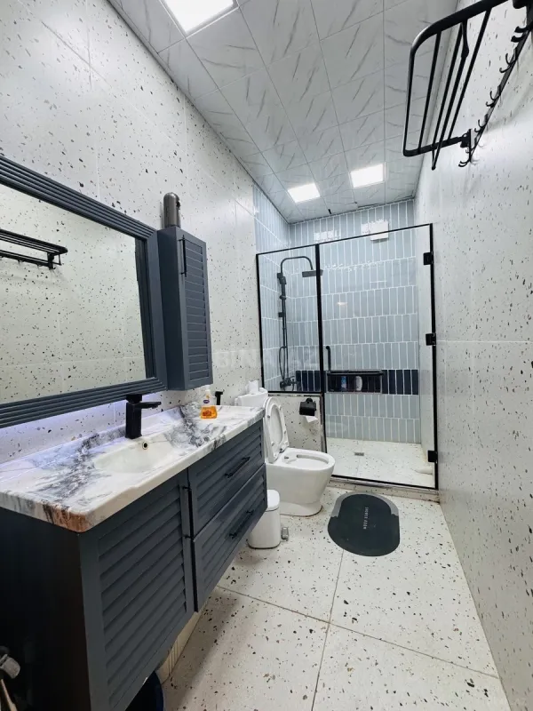 Kirayə verilir 3 otaqlı mənzil 135 m²