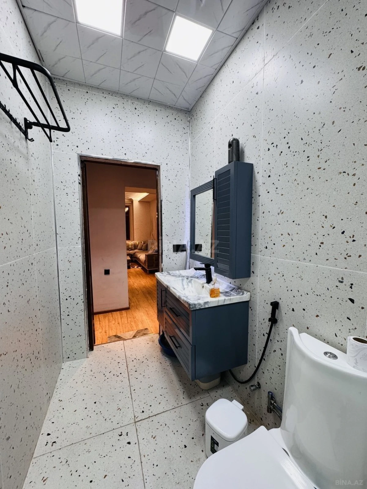 Kirayə verilir 3 otaqlı mənzil 135 m²