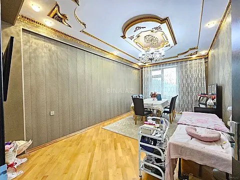 Satılır 4 otaqlı mənzil 135 m²