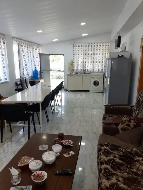 Satılır 4 otaqlı həyət evi 100 m²