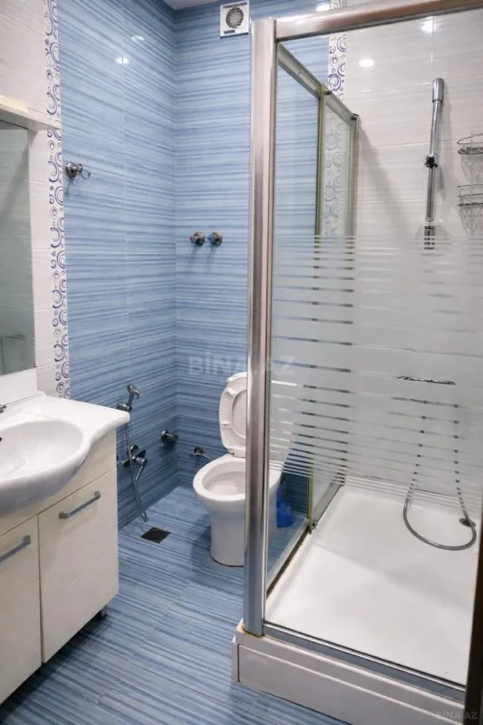 Satılır 4 otaqlı mənzil 145 m²