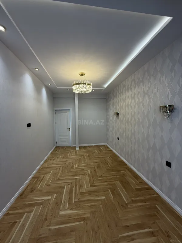 Satılır 2 otaqlı mənzil 77 m²