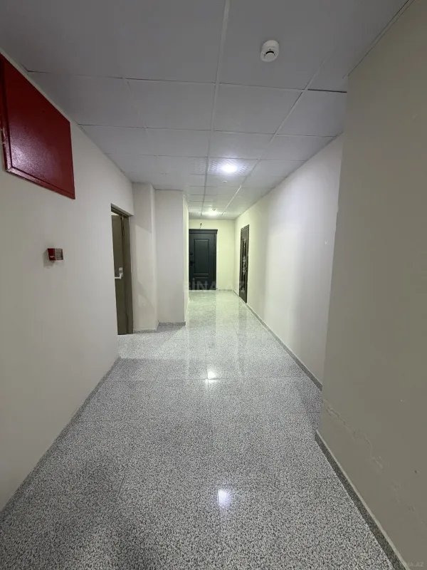 Satılır 2 otaqlı mənzil 77 m²