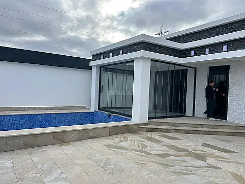 Satılır 4 otaqlı həyət evi 130 m²