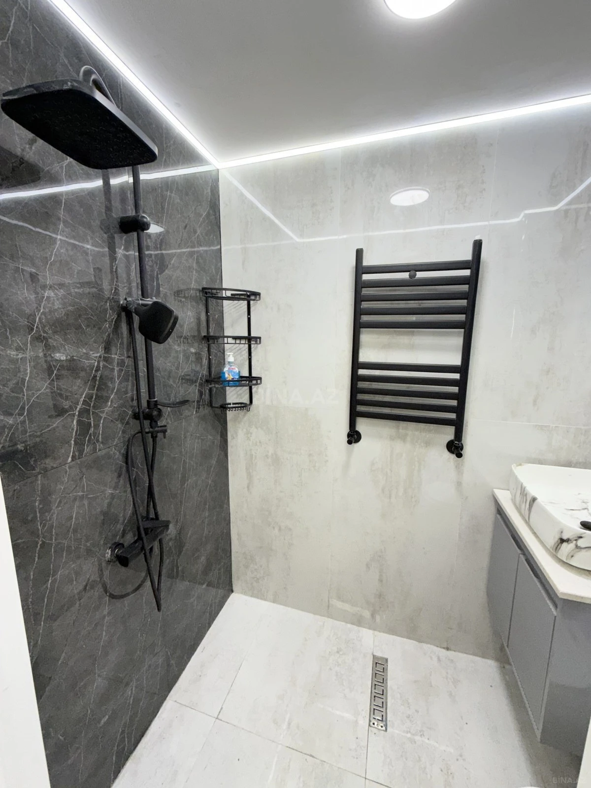 Kirayə verilir 2 otaqlı mənzil 40 m²