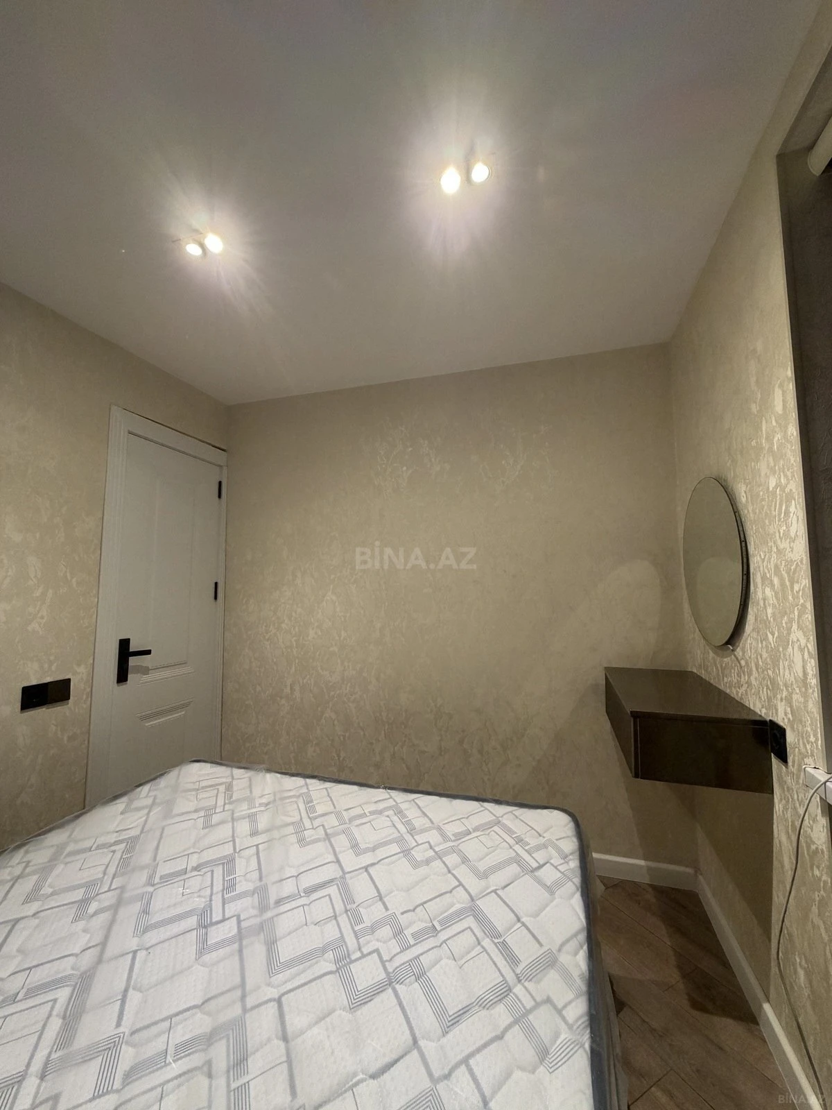 Kirayə verilir 2 otaqlı mənzil 40 m²