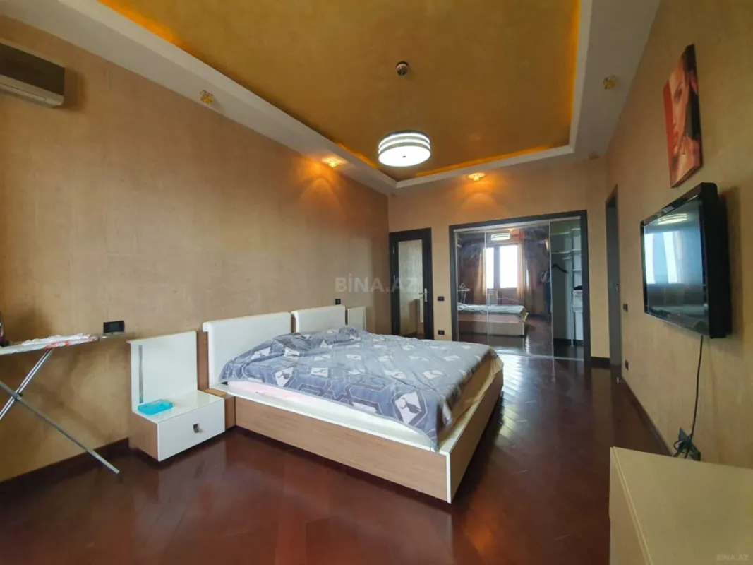 Kirayə verilir 4 otaqlı mənzil 215 m²