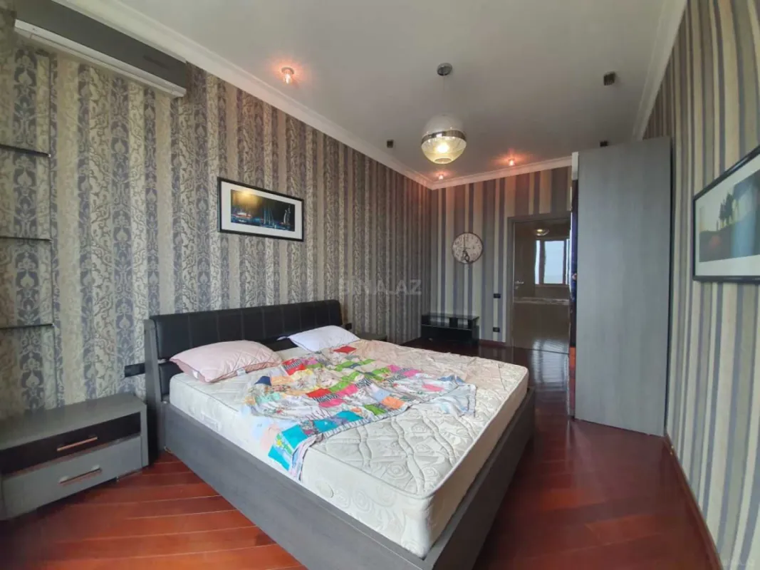 Kirayə verilir 4 otaqlı mənzil 215 m²