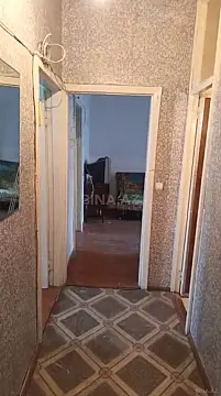 Kirayə verilir 3 otaqlı mənzil 50 m² — Bakı, Memar Əcəmi yanı 3 otaq 50.00 m²