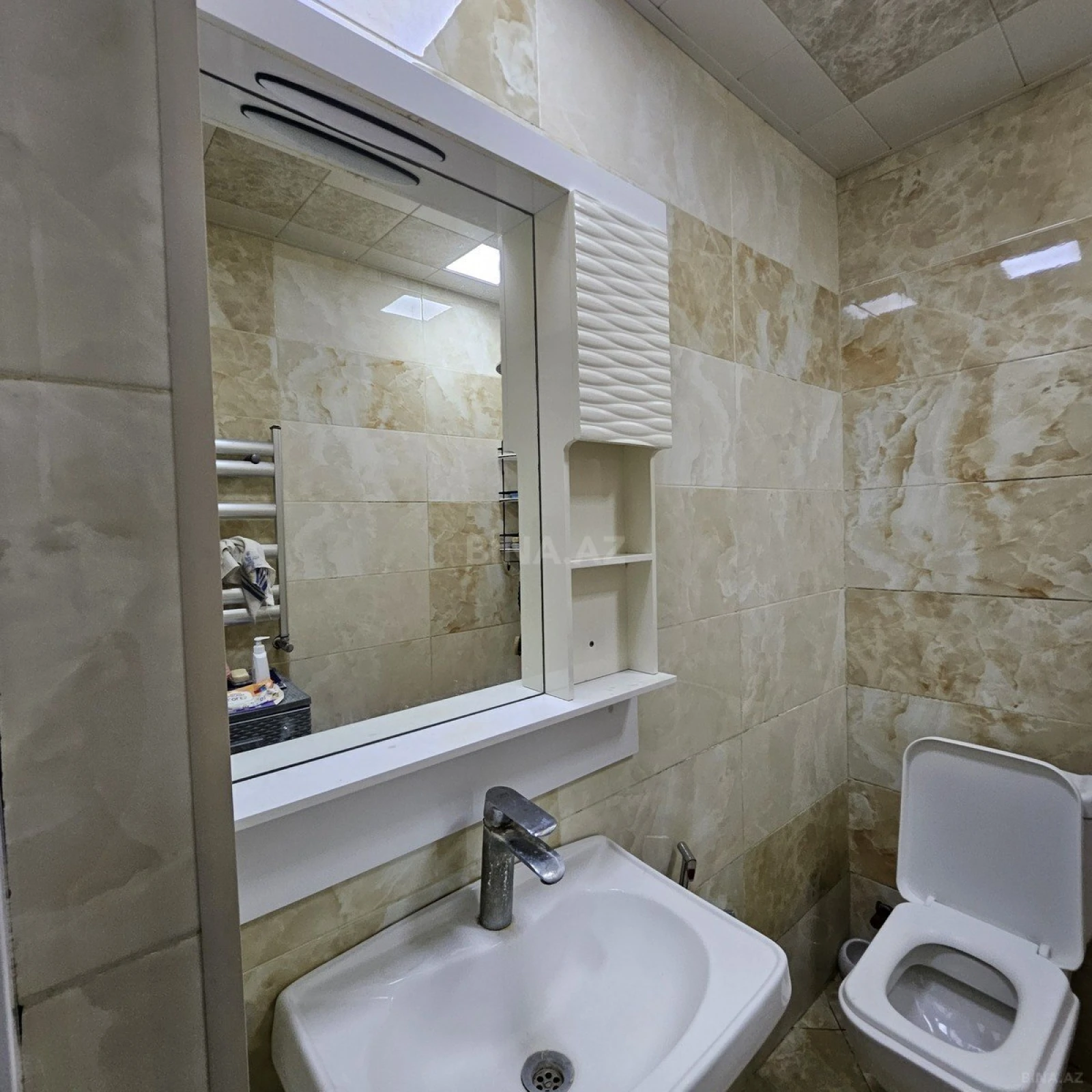 Satılır 2 otaqlı mənzil 53 m²