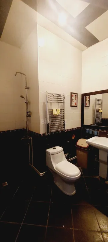 Satılır 2 otaqlı mənzil 75 m²