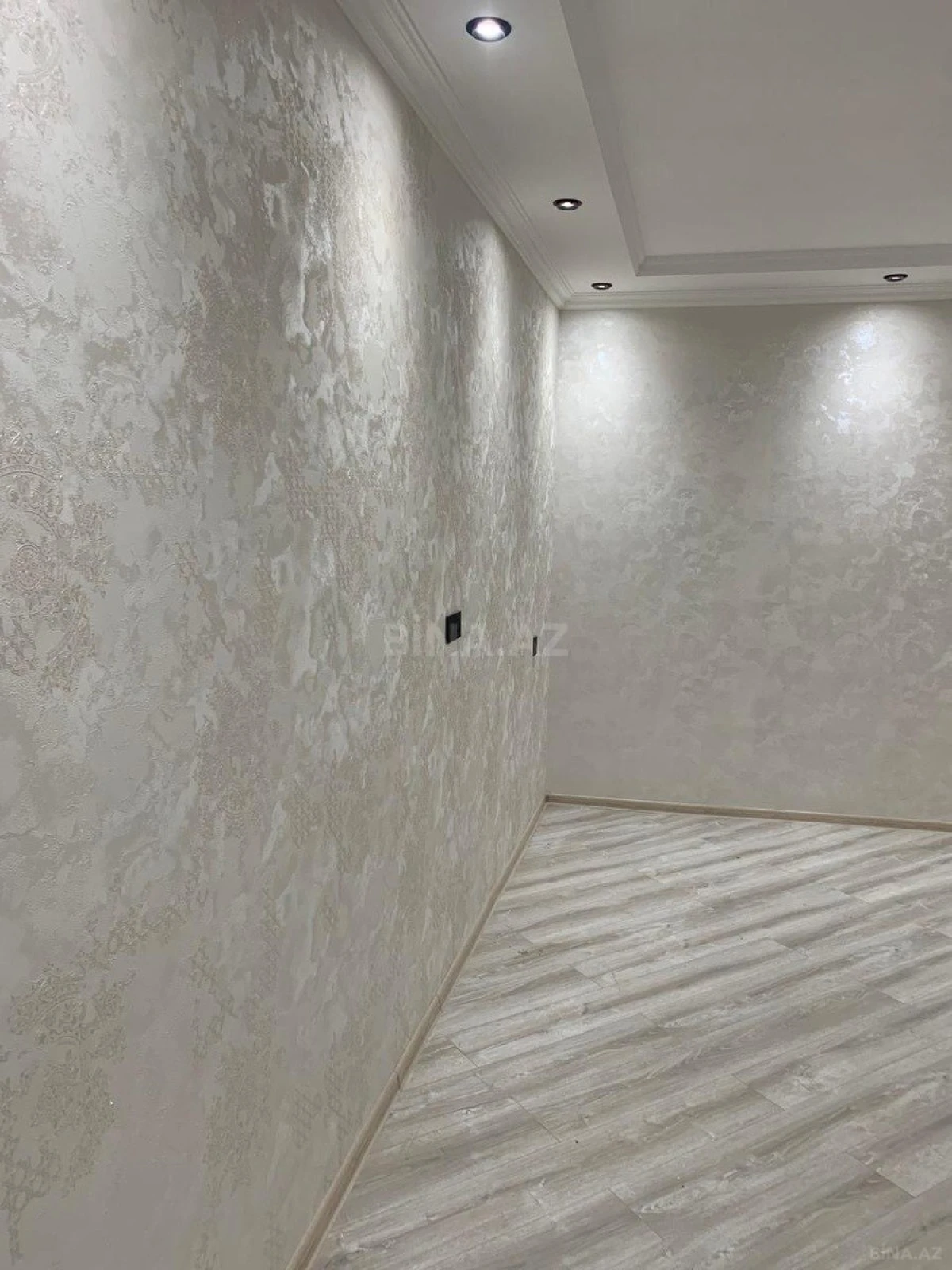 Satılır 2 otaqlı mənzil 55 m²