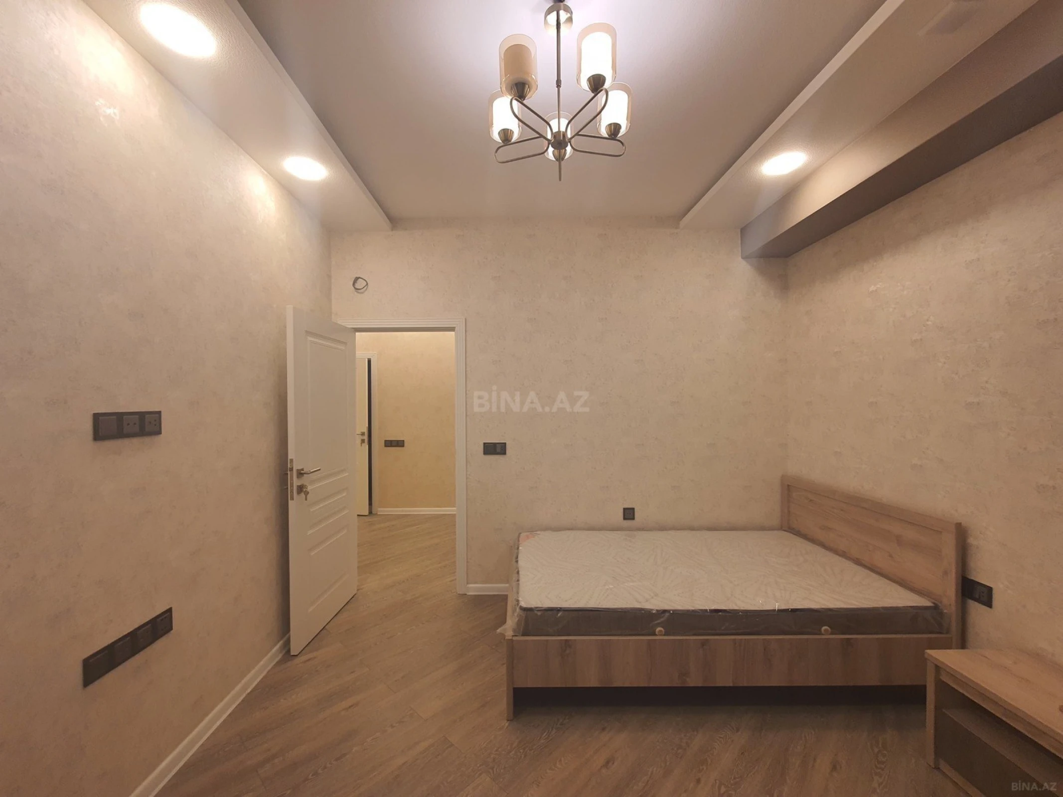 Kirayə verilir 3 otaqlı mənzil 110 m²