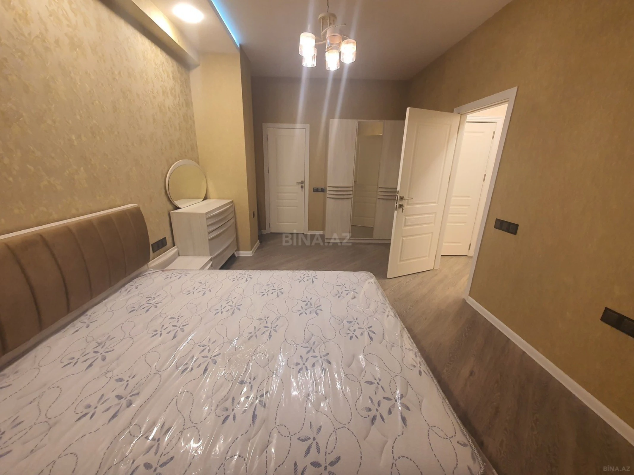 Kirayə verilir 3 otaqlı mənzil 110 m²