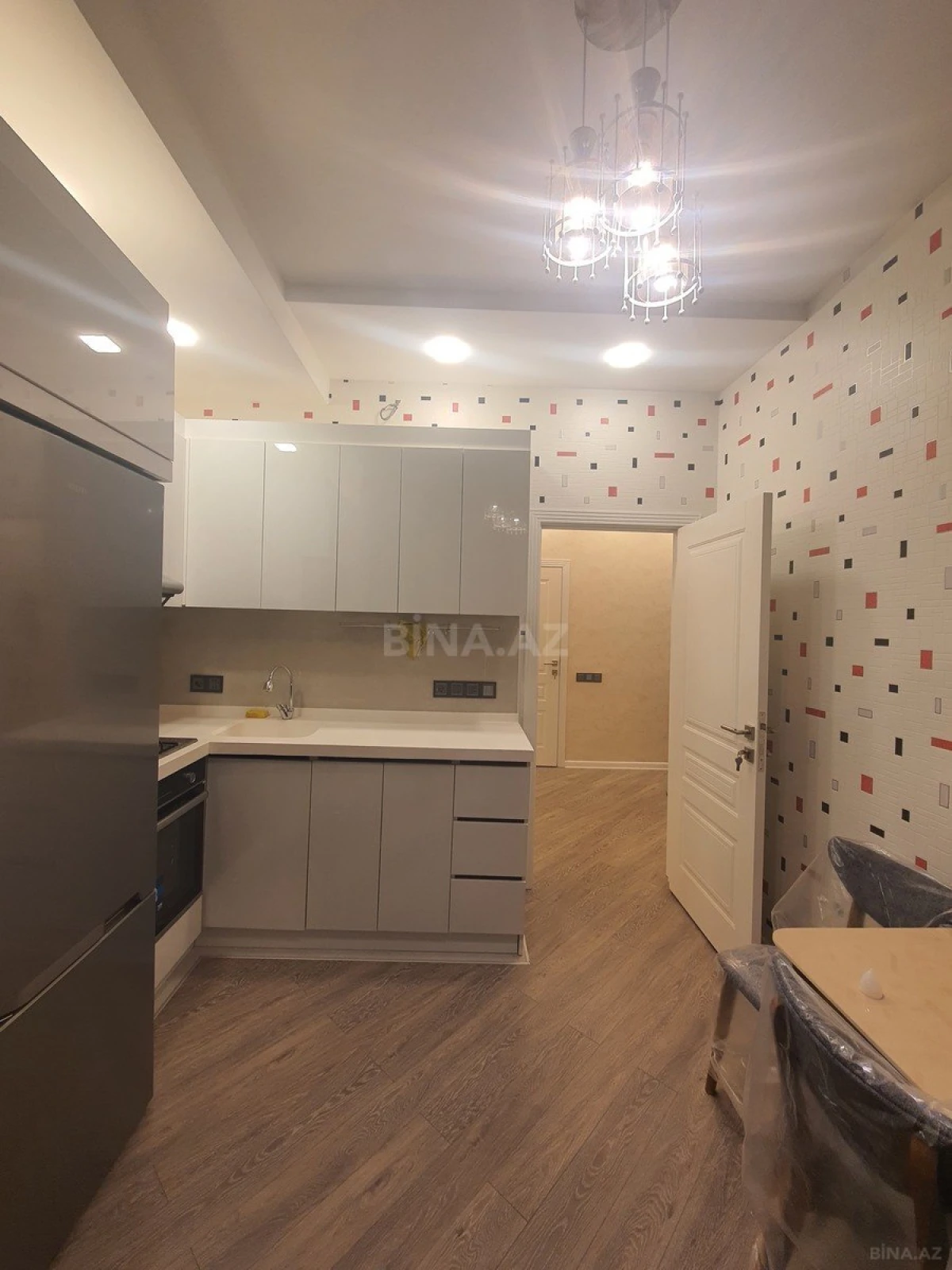 Kirayə verilir 3 otaqlı mənzil 110 m²