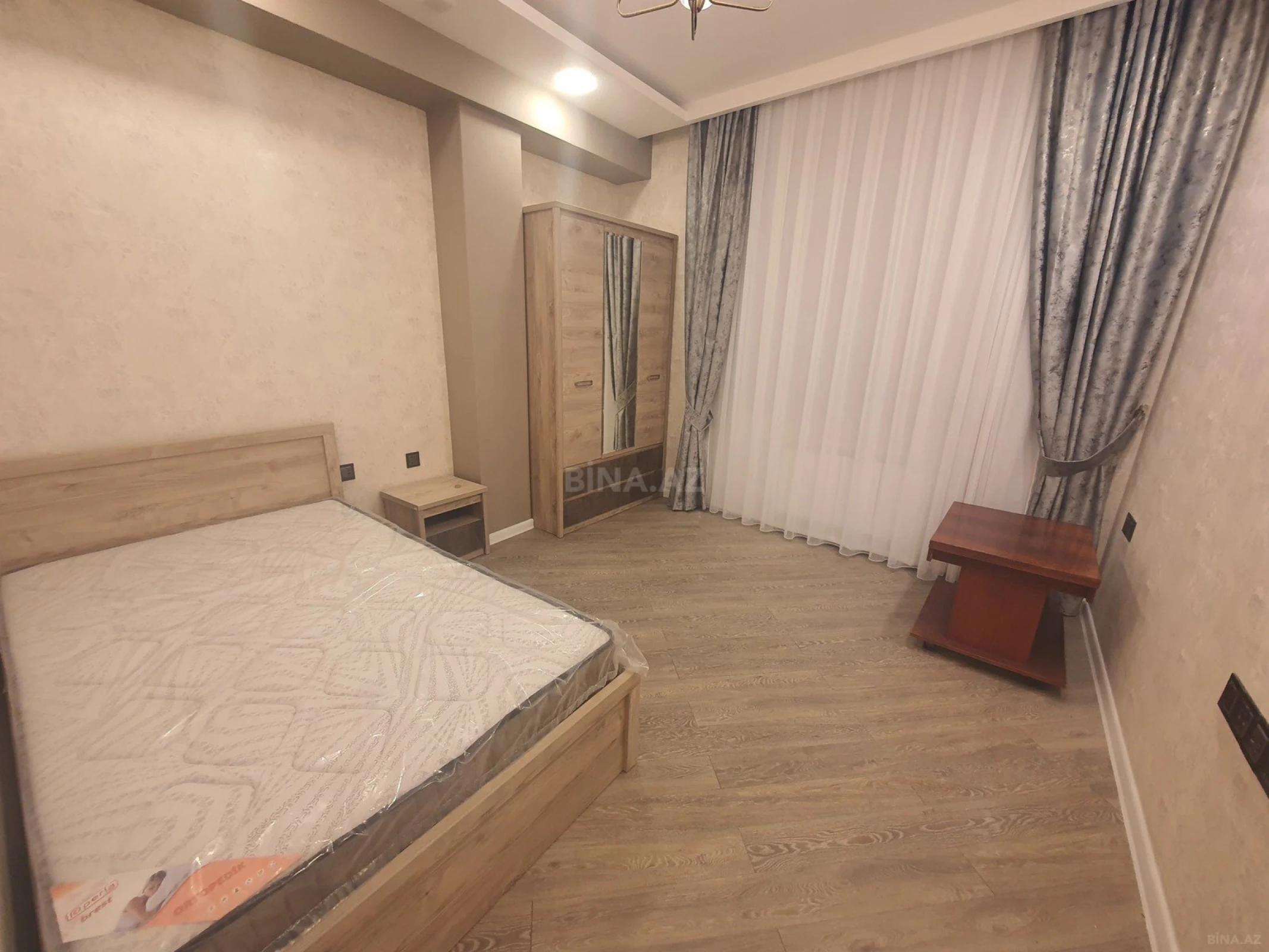 Kirayə verilir 3 otaqlı mənzil 110 m²