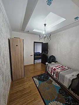 Satılır 2 otaqlı mənzil 82 m²