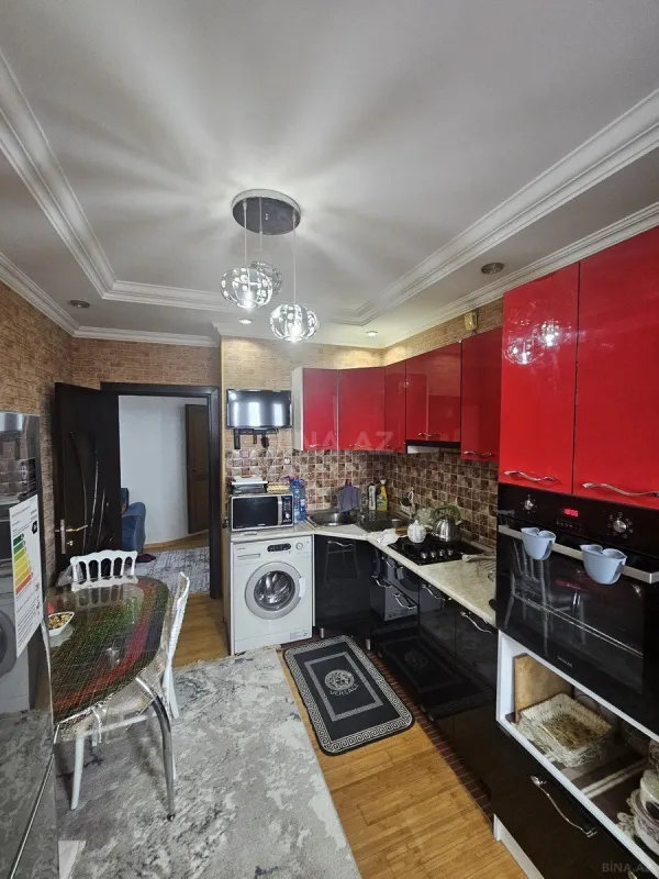 Satılır 2 otaqlı mənzil 82 m²