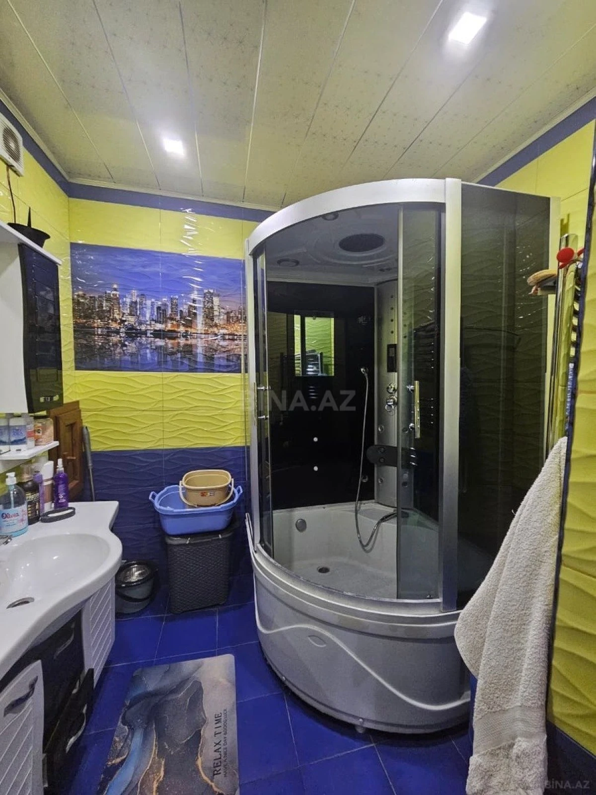 Satılır 2 otaqlı mənzil 82 m²