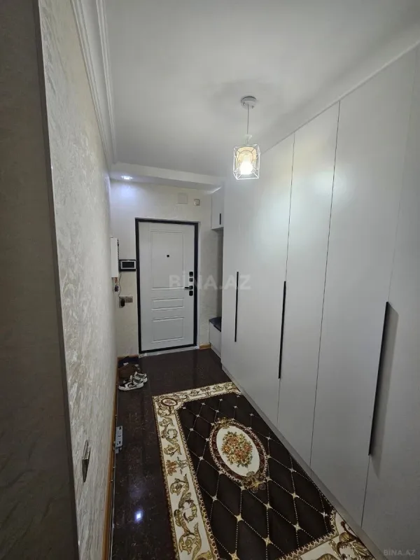 Satılır 2 otaqlı mənzil 82 m²