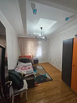 Satılır 2 otaqlı mənzil 82 m²