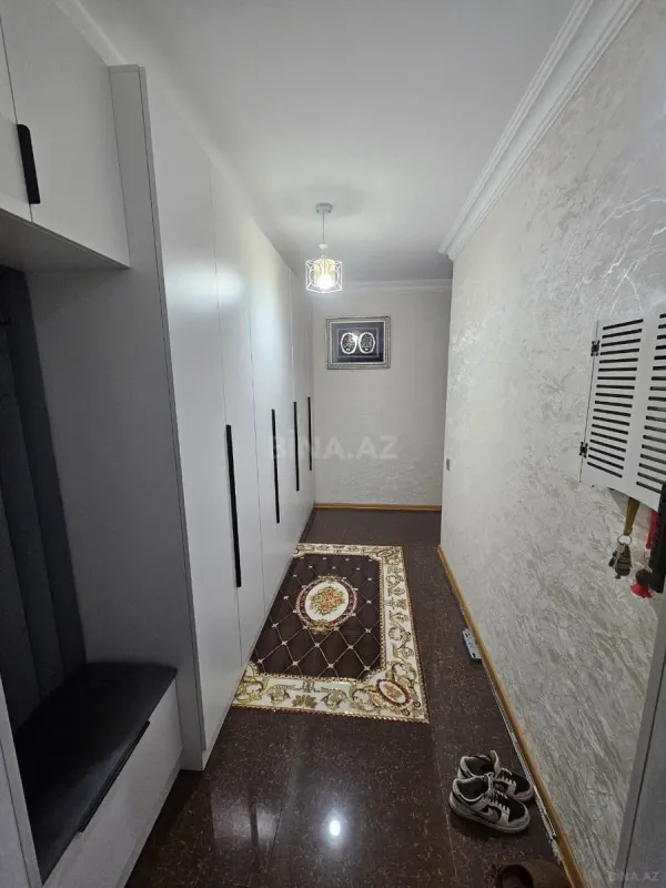 Satılır 2 otaqlı mənzil 82 m²