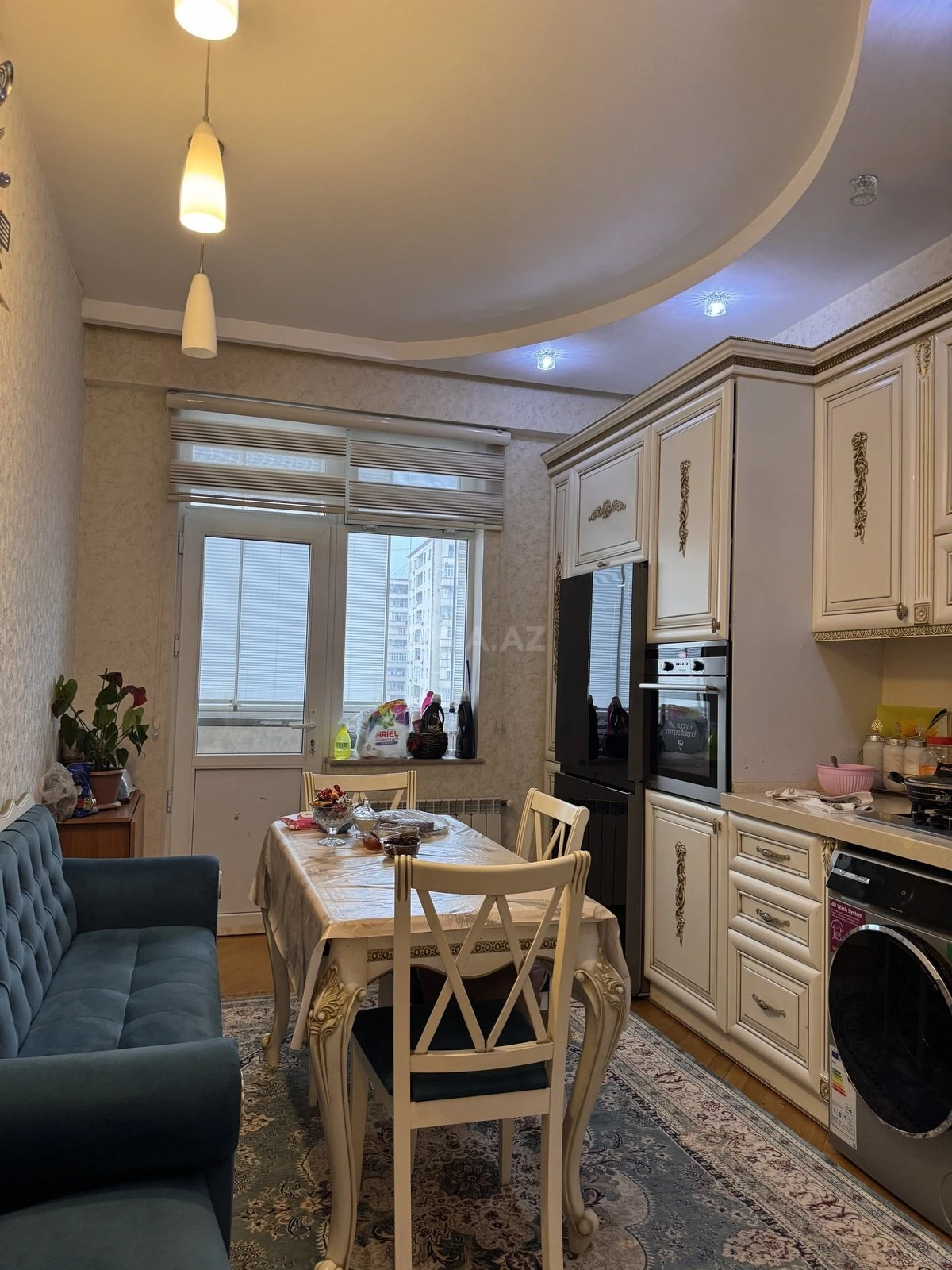 Satılır 3 otaqlı mənzil 130 m²