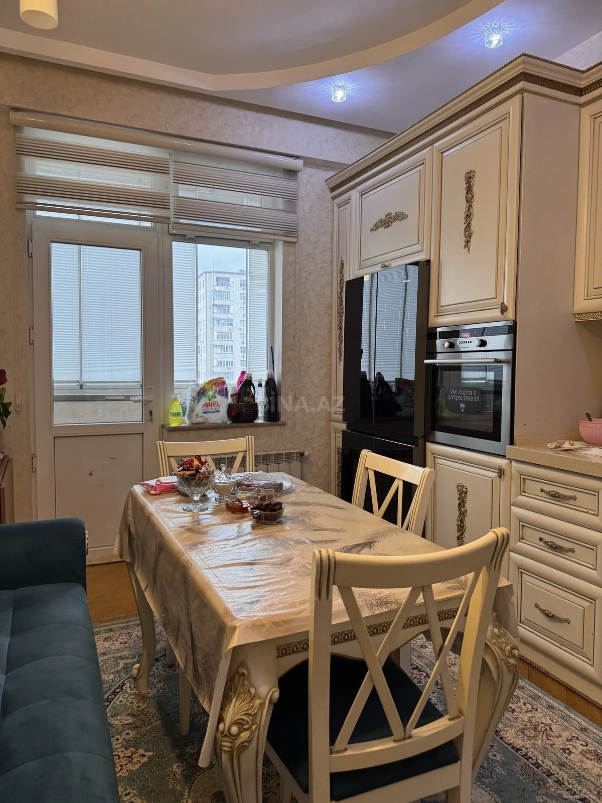 Satılır 3 otaqlı mənzil 130 m²