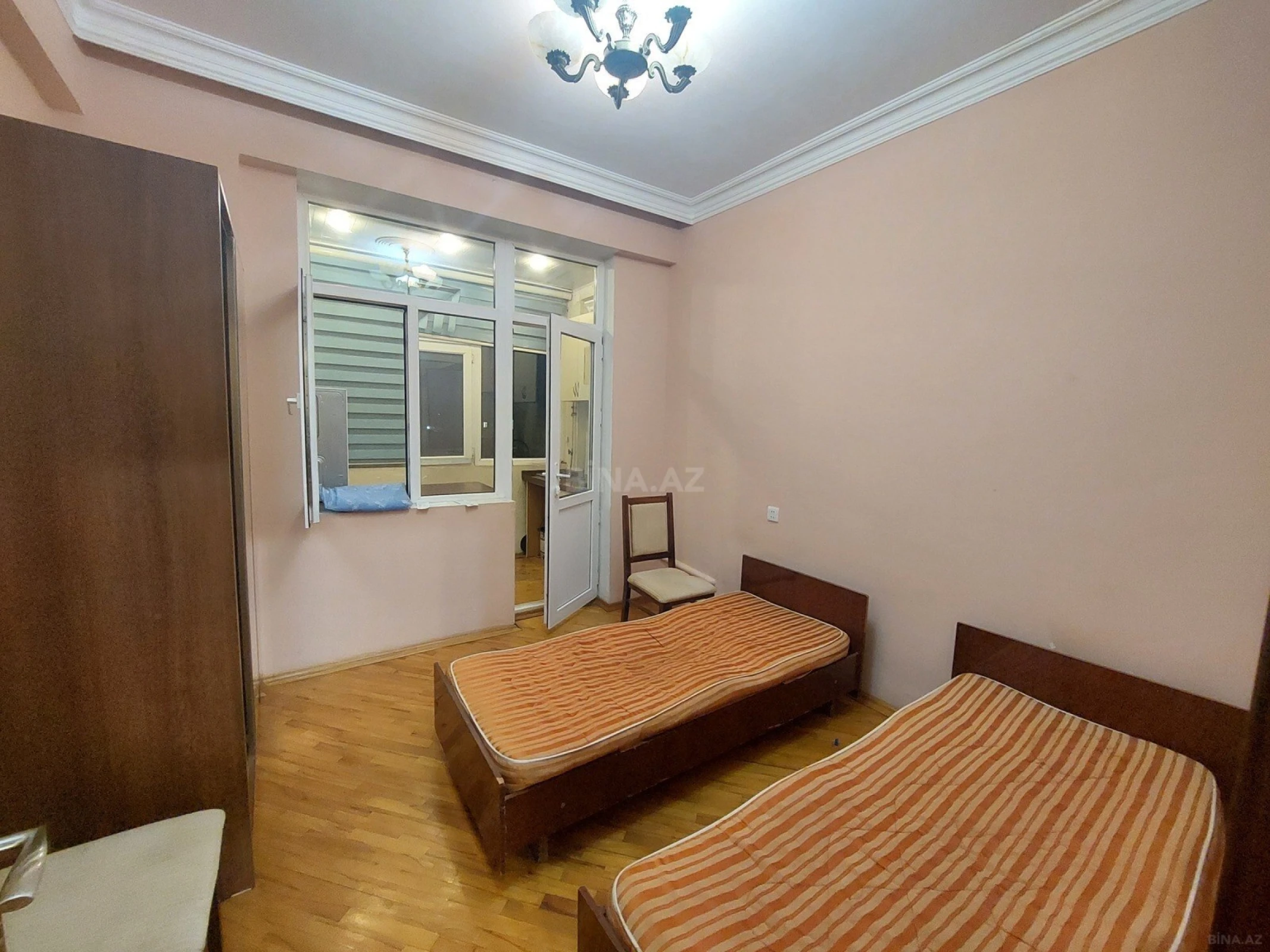 Kirayə verilir 2 otaqlı mənzil 60 m²